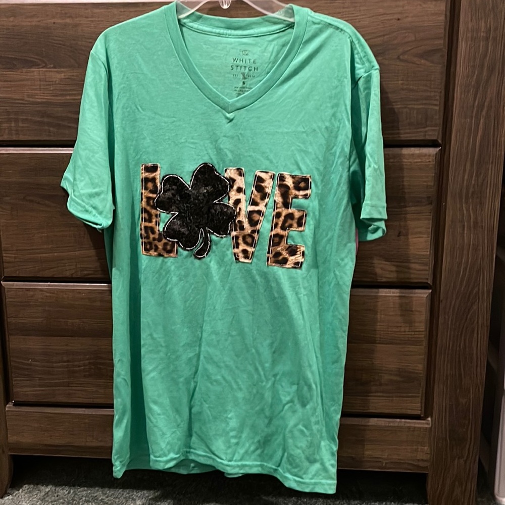 Small tee